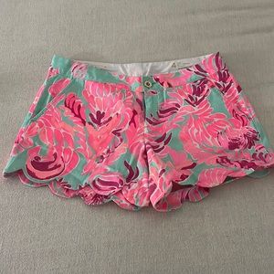 Lilly Pulitzer, scalloped shorts, like new
